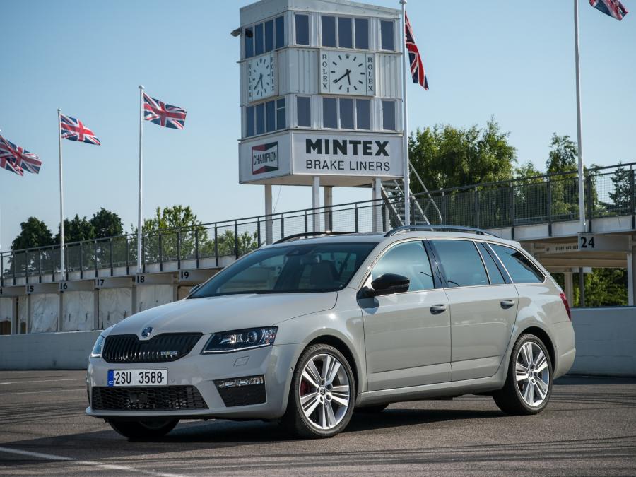  Skoda Octavia RS Combi 2013 года  (фото 11 из 20)